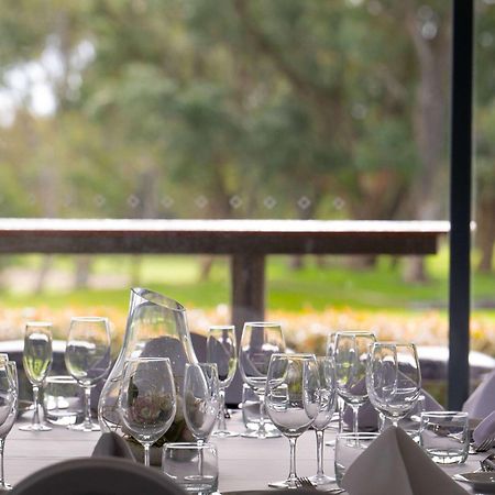 Mercure Bunbury Sanctuary Golf Resort Exterior foto